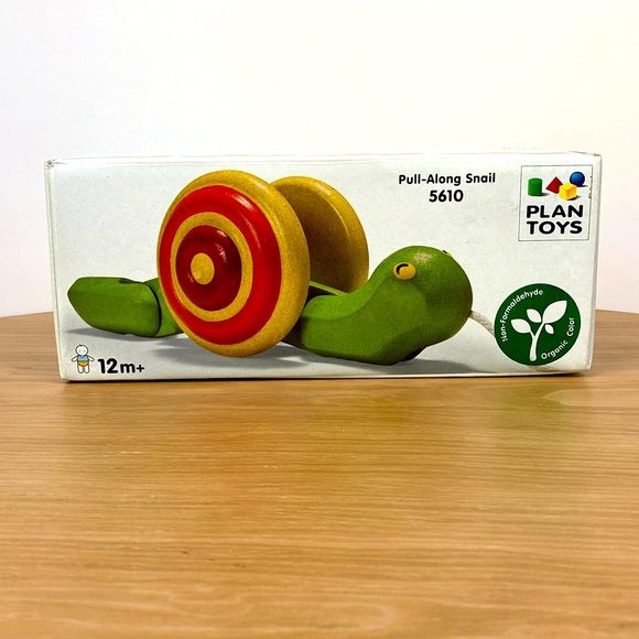 Plan Toys Pull Along Snail - Picture 2 of 7